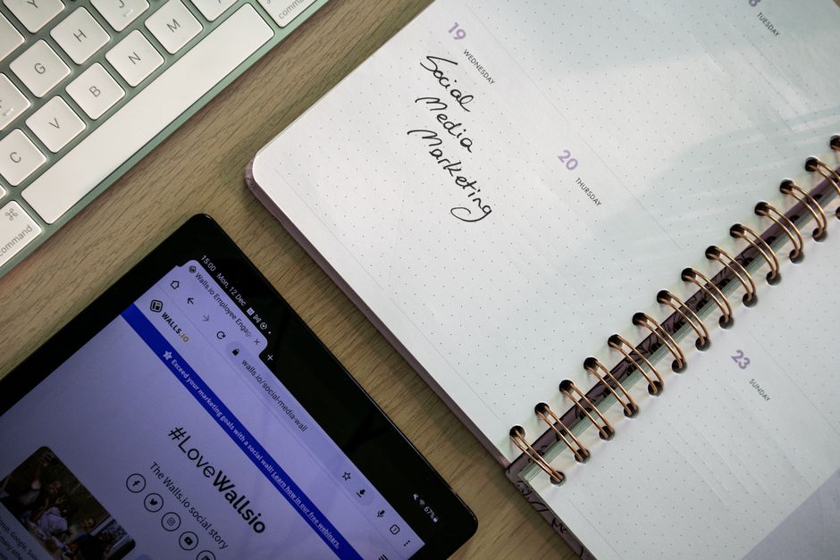 Planification des publications d'une entreprise sur les réseaux sociaux